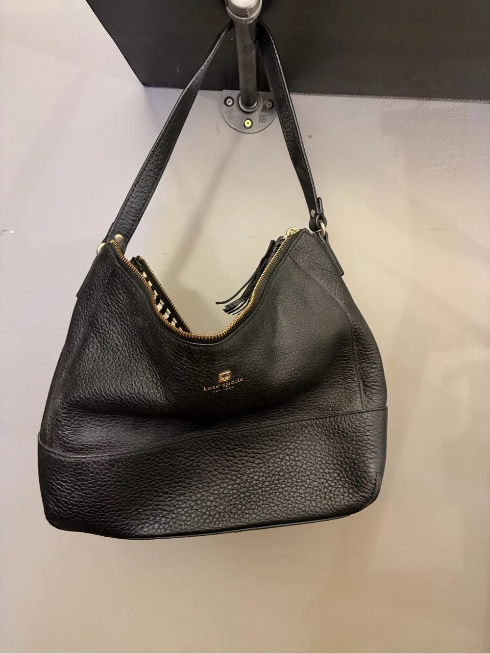 ♠️kate spade Black Pebbled Leather Shoulder Hobo